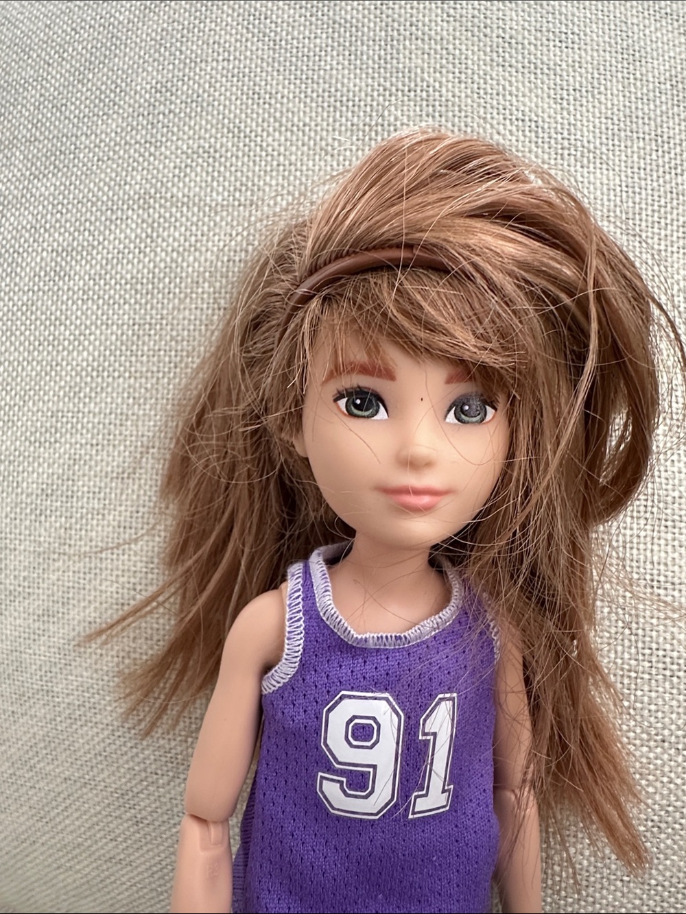 Mattel Creatable World Doll Barbie - Picture 2 of 5